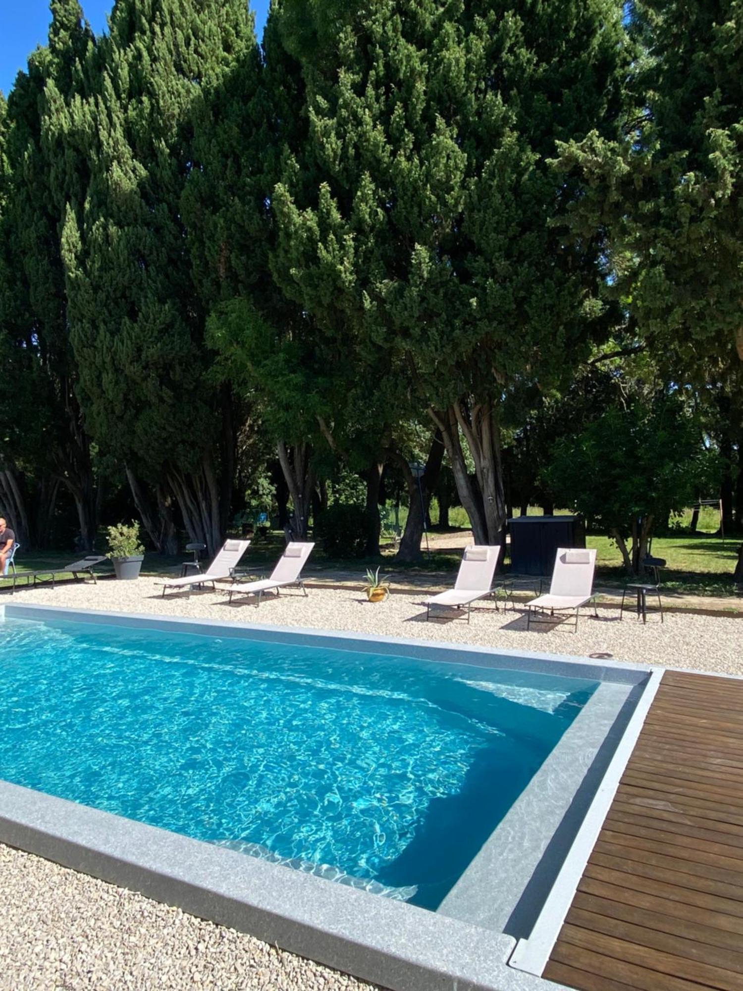 Appartement Les Cypres De L'Ile Avignon Eksteriør billede